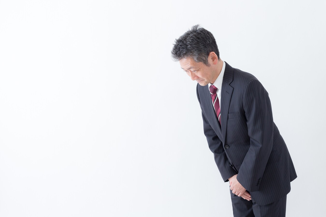 謝罪メールの書き方とは？謝罪の心得とビジネスシーンでの極意 [ビジネスマナー] All About