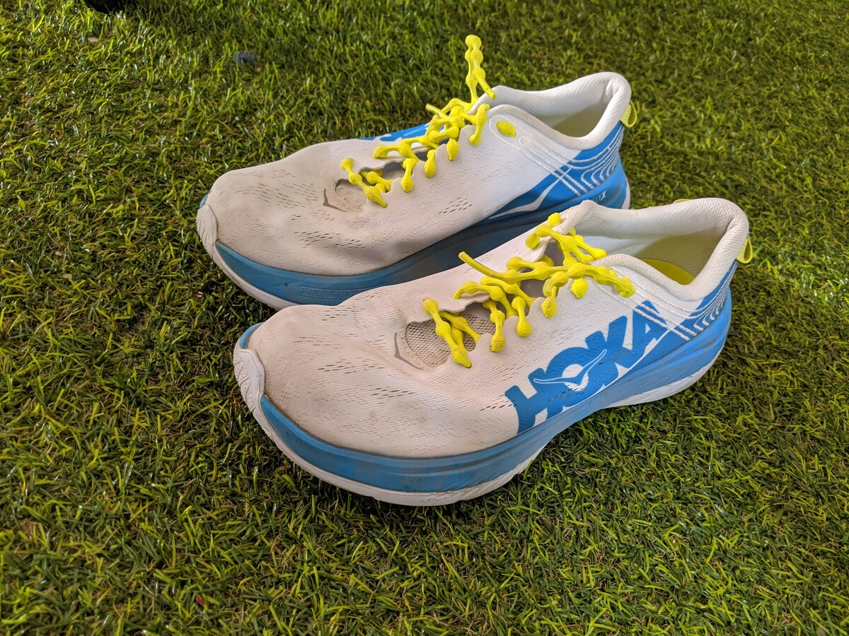 最高のフィット感を実現する 結ばない 靴紐 Caterpy Run メンズファッション All About