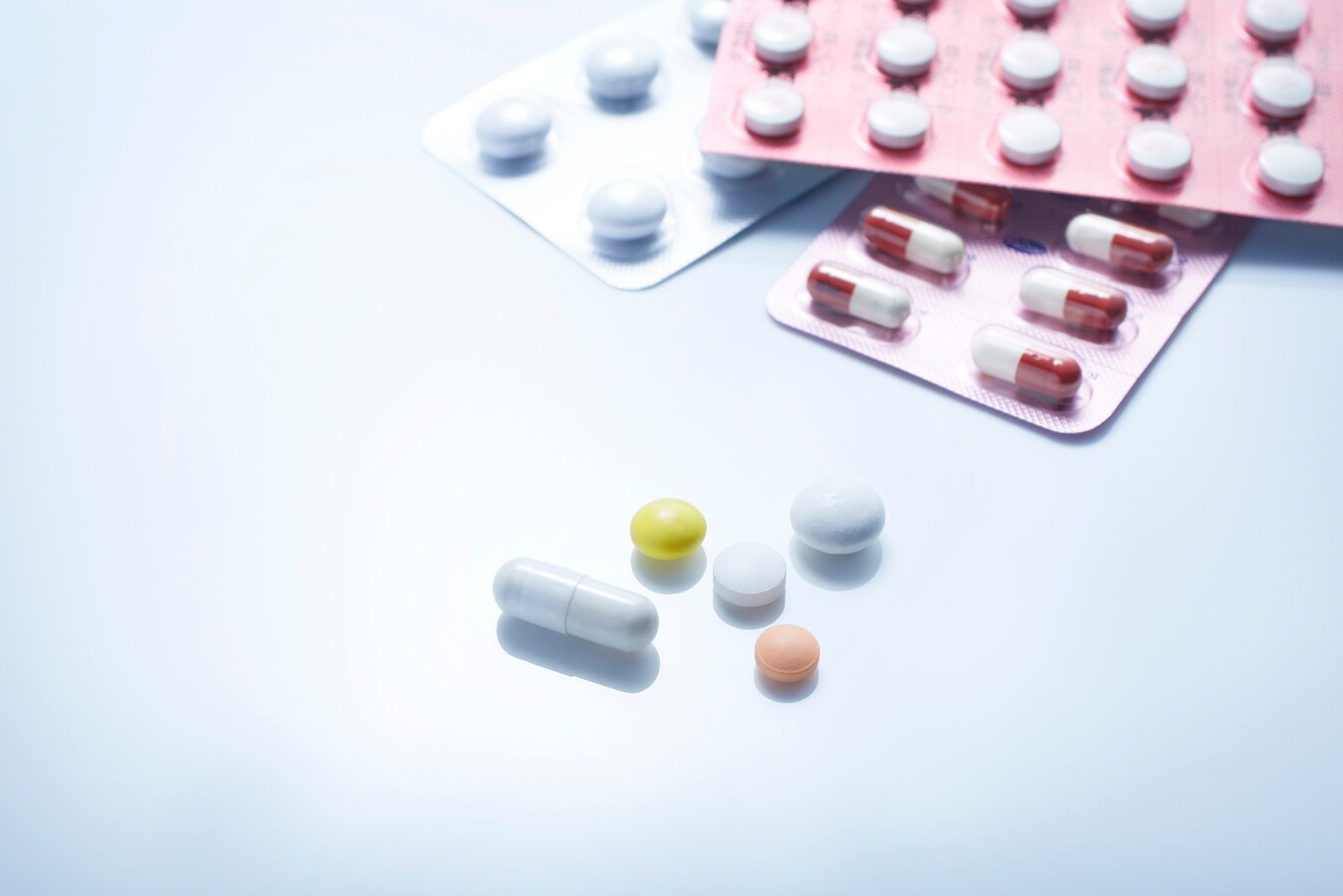 ピル服用中、風邪薬やサプリは飲める？正しく知りたい注意点 [薬] All About