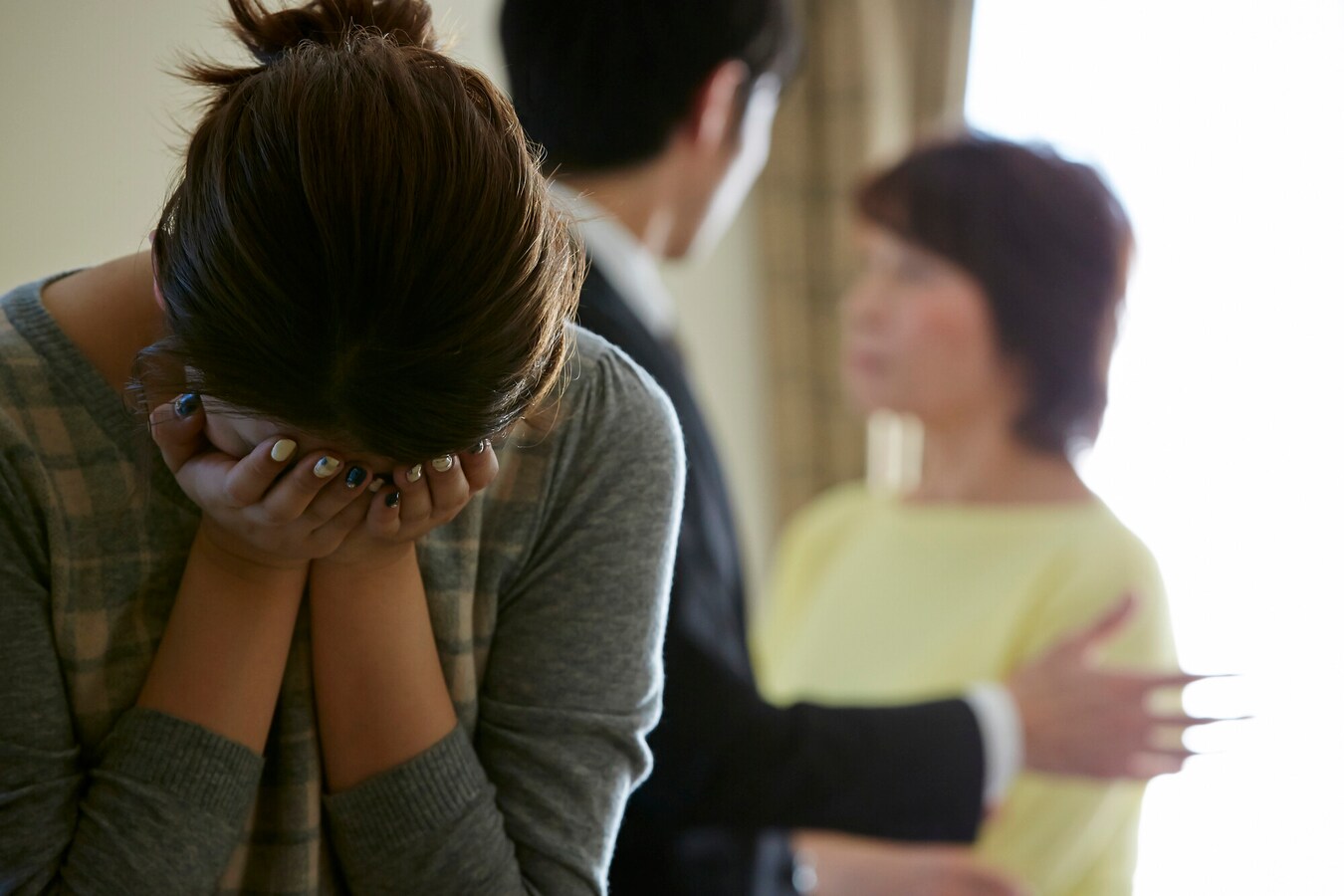 義両親との不仲 子育て方針の違いが原因で離婚 その後 親 子供の大反対を押し切り 40代で再婚した女性の話 夫婦関係 All About 藤山 最新ファッションニュースや新作コレ 料理 ファッション以外にもライフスタイルやビューティ アート等のニュースも掲載し