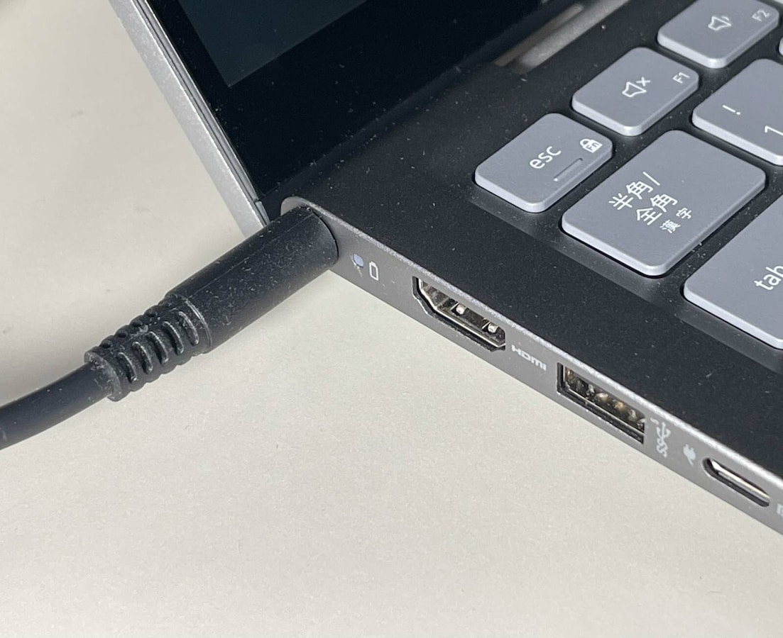  Apple、新型iPadのバッテリーレベルが100%を超えても充電が継続されることについて説明