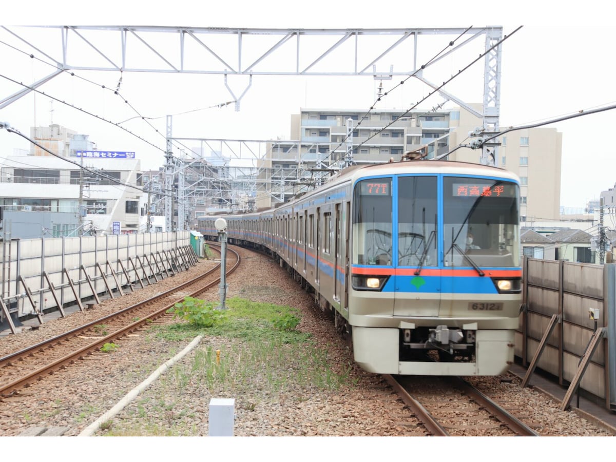 三田駅 [都営三田線] 改札に近い乗車位置 - SAKUNORI