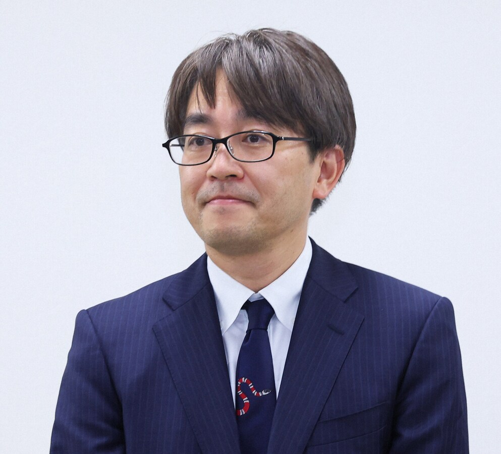 将棋 ロボット　オレンジ　アクション　フィギュア 可動式　藤井聡太　羽生善治 hqdefault.jpg