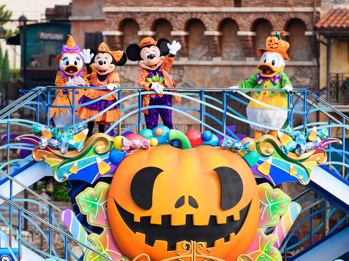 ディズニー・ハロウィーン2023」は10月31日まで！ パレードや