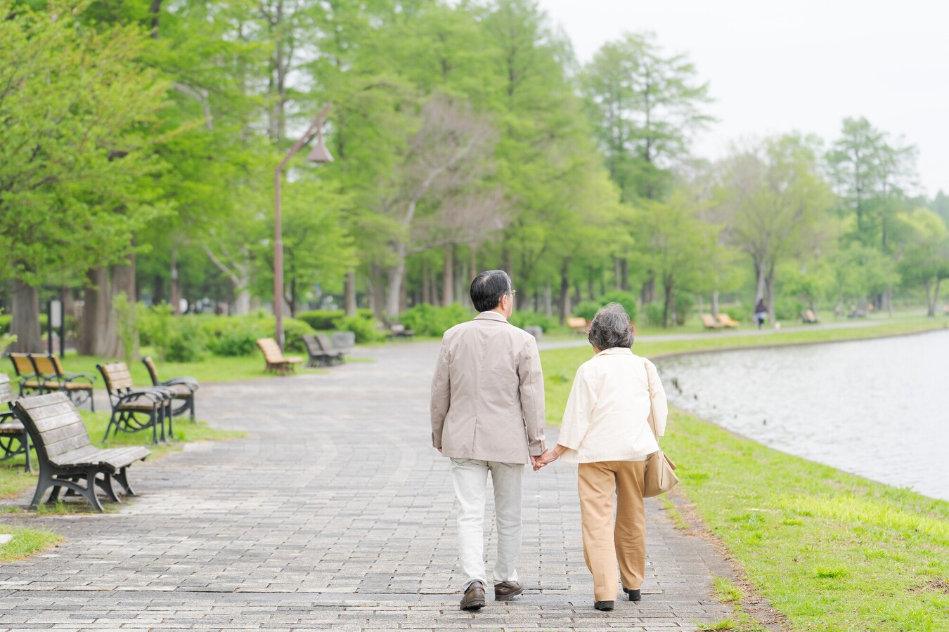 月の年金は夫婦で約26万円弱「国民年金は欠かすことなく納付したが……」73歳男性の後悔 [マネーtips!お金持ちになるための365日 ...
