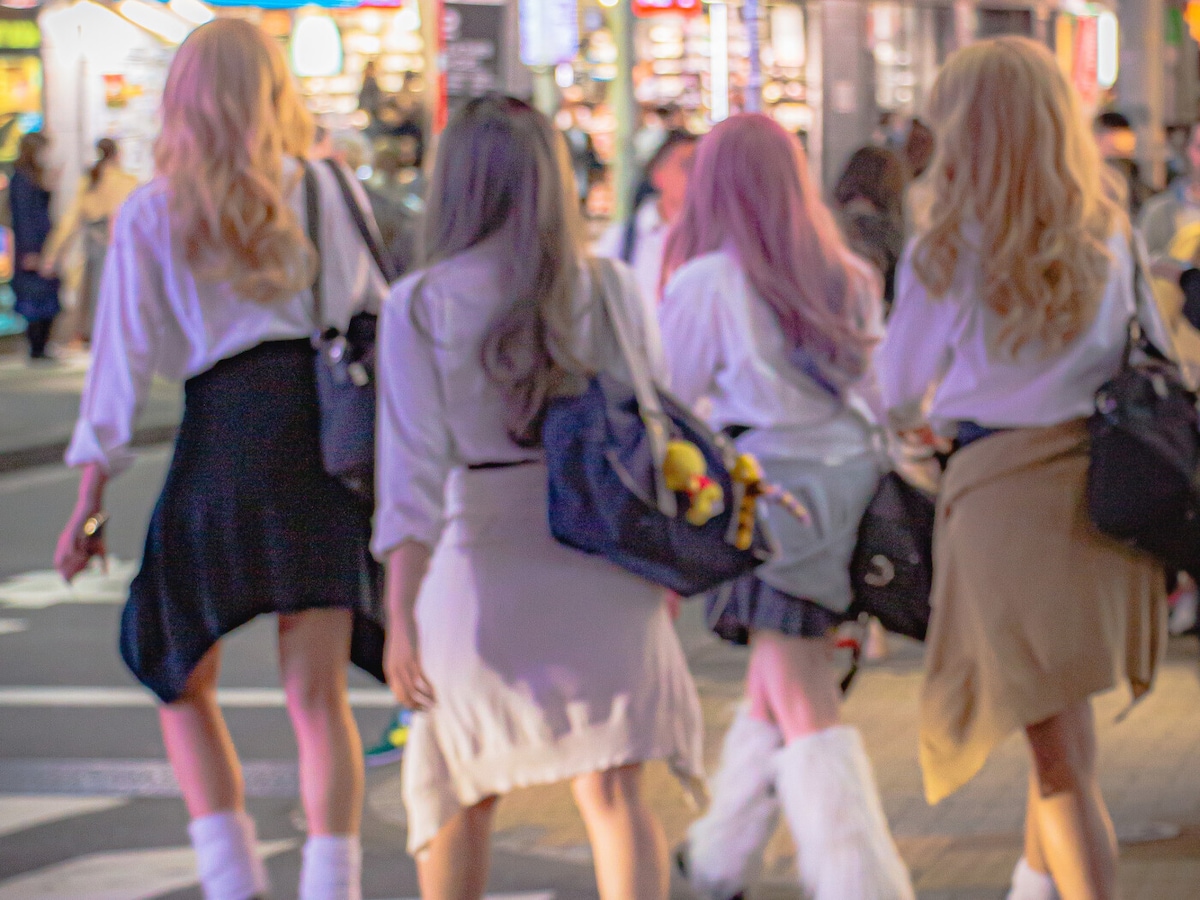 女子高生　ギャル 制服リボン 女子高生 JK かゆ 平成のギャルアイテム