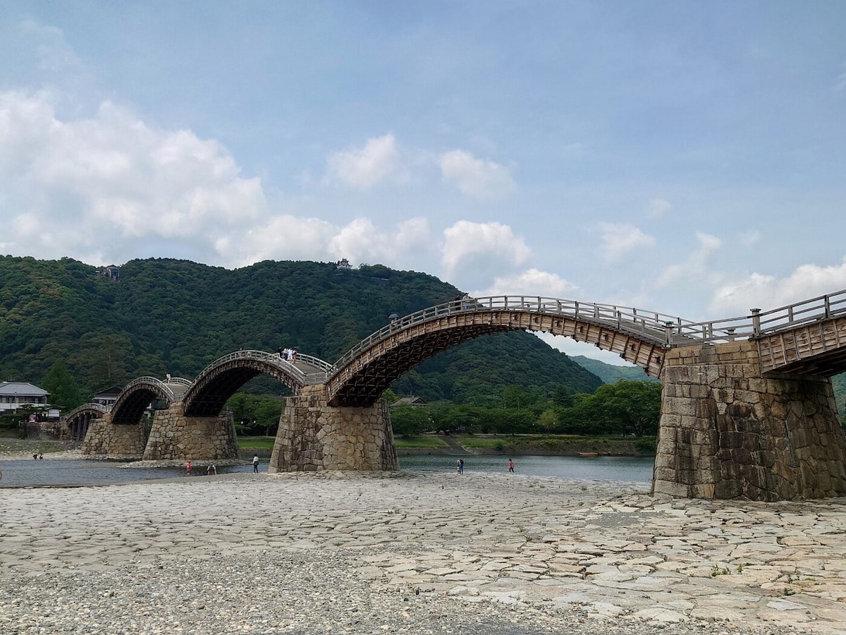 日本三奇橋】見惚れる…江戸時代に架けられた「5つの美しいアーチ」が