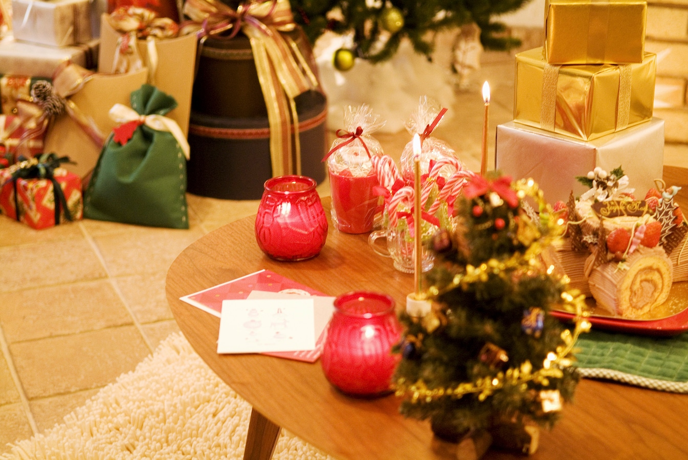 ミニツリーの作り方 テーブルサイズの華やかクリスマスツリー ハンドメイド 手芸 All About