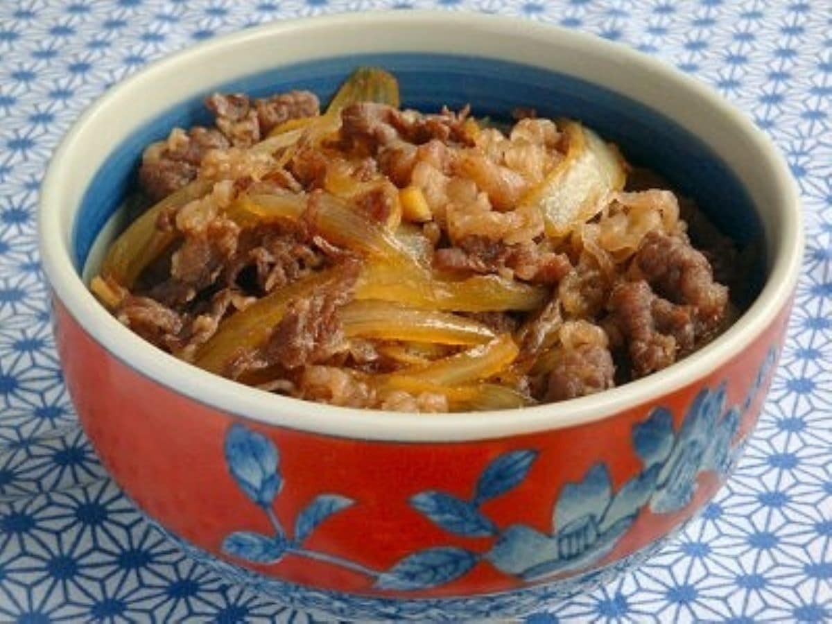 つゆだく牛丼のレシピ 使う部位は牛バラ肉等がおすすめ 家族のお弁当レシピ All About