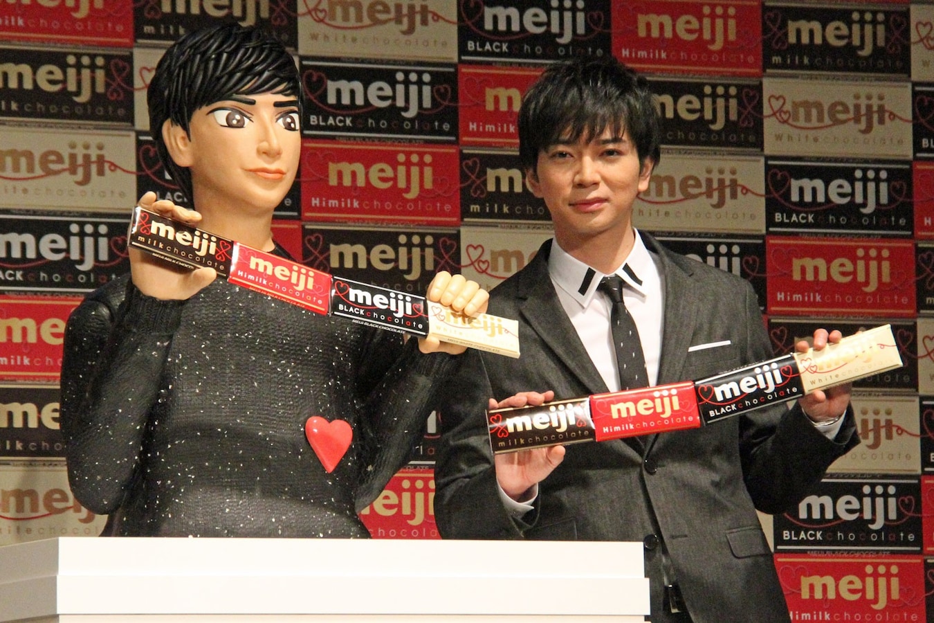 松本潤がチョコをあげる相手は 11日は渋谷に チョコ潤 像が登場 All About News