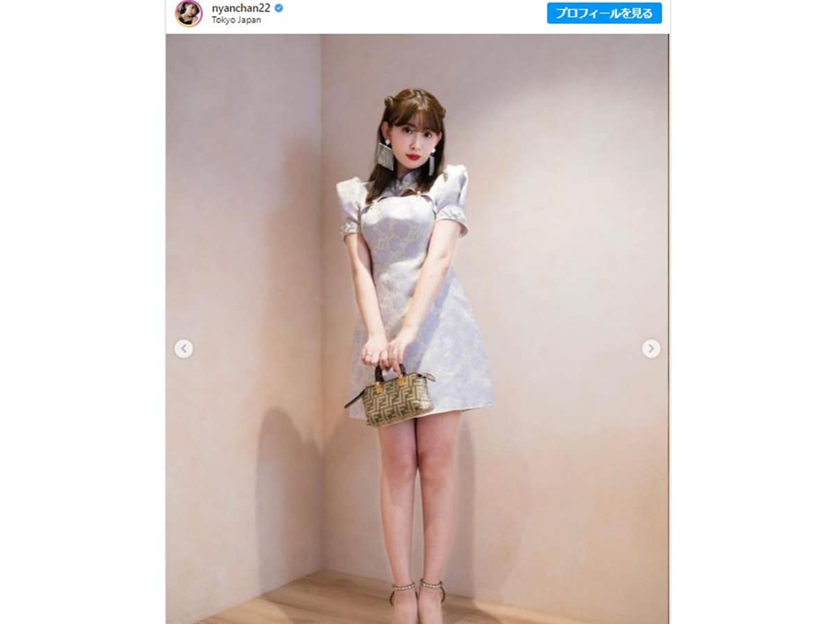 小嶋陽菜、ミニ丈チャイナドレスで美脚披露！ 「#絶世の美脚」と