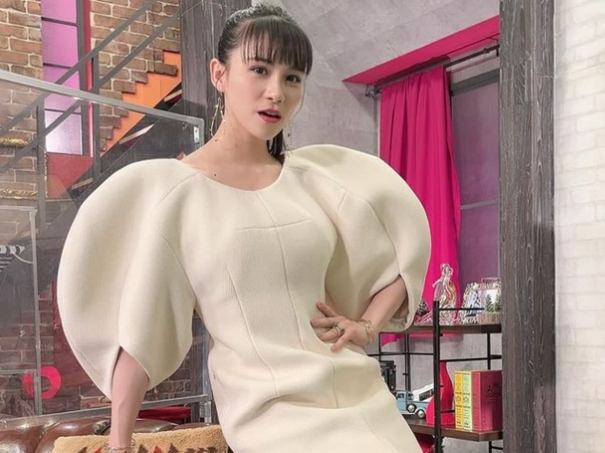 Perfume・あ～ちゃん、超ミニ丈ワンピ衣装で美脚披露！ 「めっちゃ