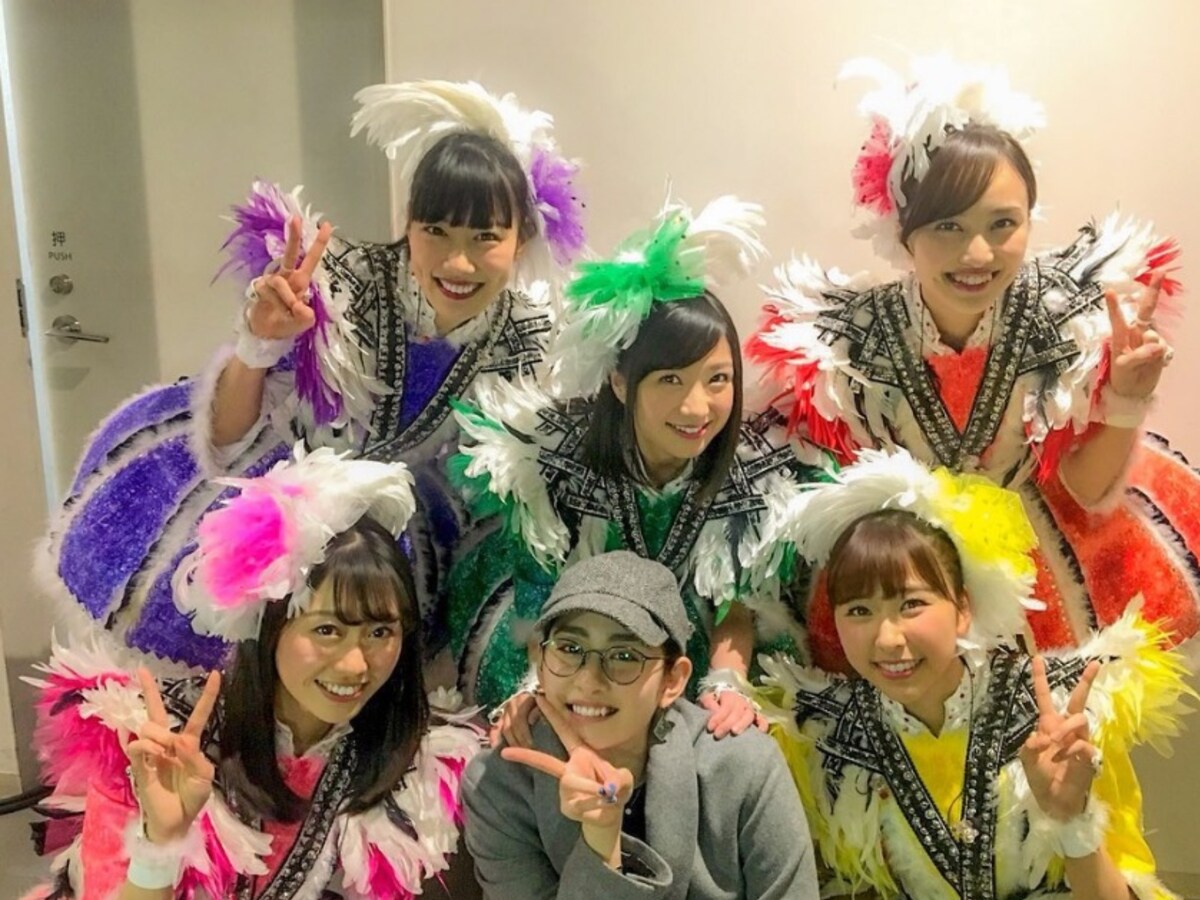 え、泣く」元ももクロ・有安杏果＆早見あかり、集合写真で