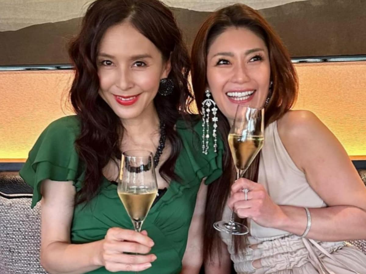 杉本彩、55歳バースデー最新ショット公開！ 「強くパワフルで心の芯から全てが美しい」「飾らない笑顔にホットします」 - All About ニュース