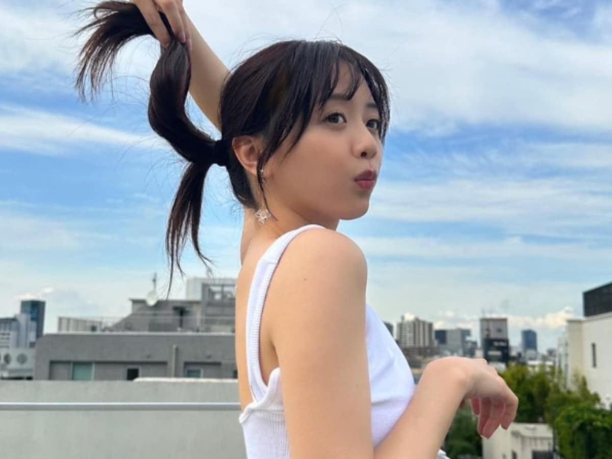 芦田愛菜に似てる」元テレ東アナ・森香澄、美背中あらわなキャミ姿を公開！ 「アイドルみたい」「肌が綺麗」 - All About ニュース