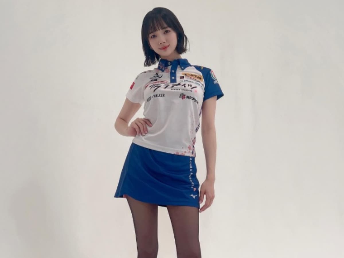 岡田紗佳 | newユニフォームお披露目🥰 1年間これで戦います