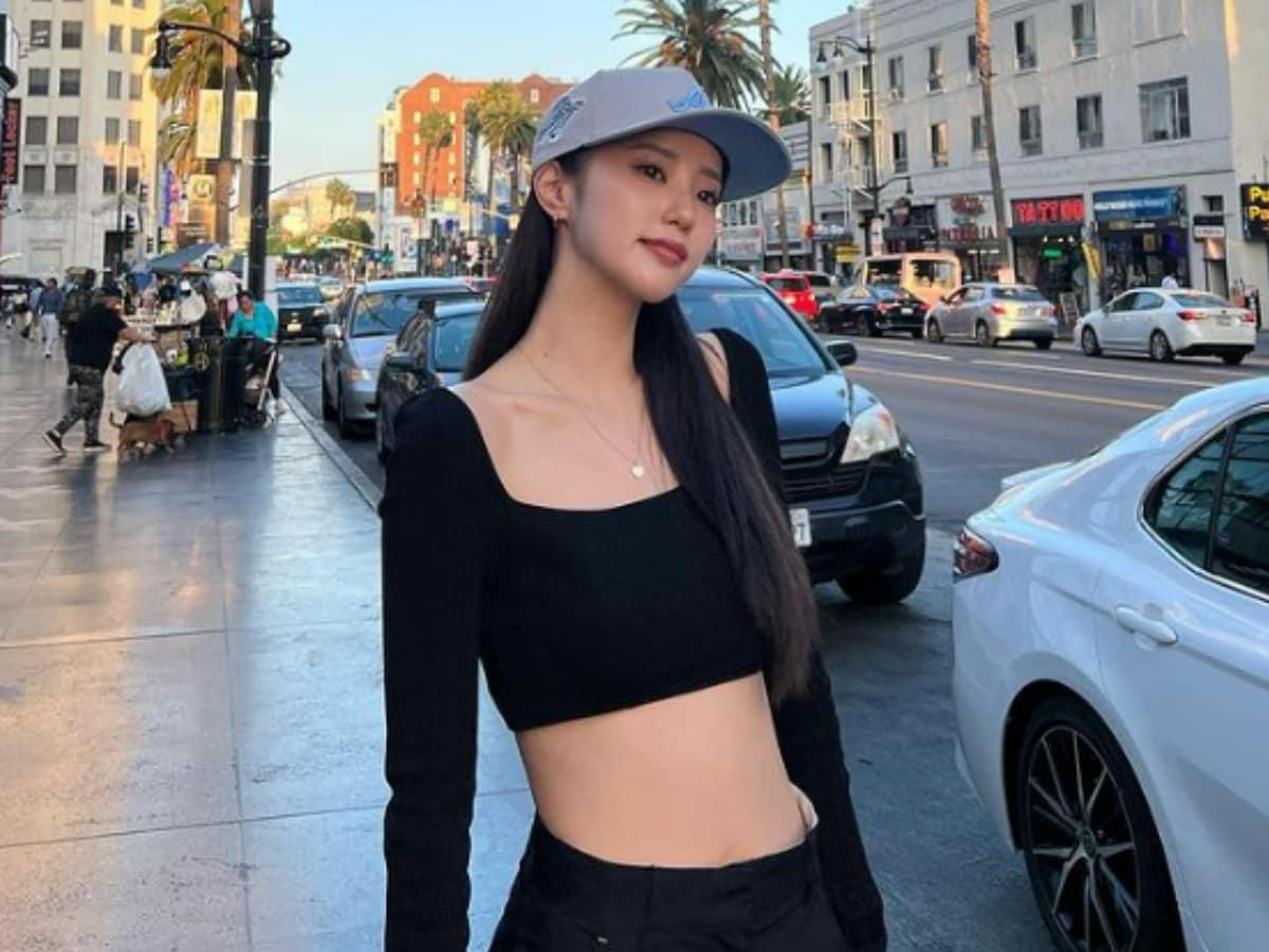 「小顔で首なっが！」中町綾、おなかあらわな圧巻スタイル披露！ 「ほんと顔小さすぎてる」「スタイル神すぎる」 All About ニュース