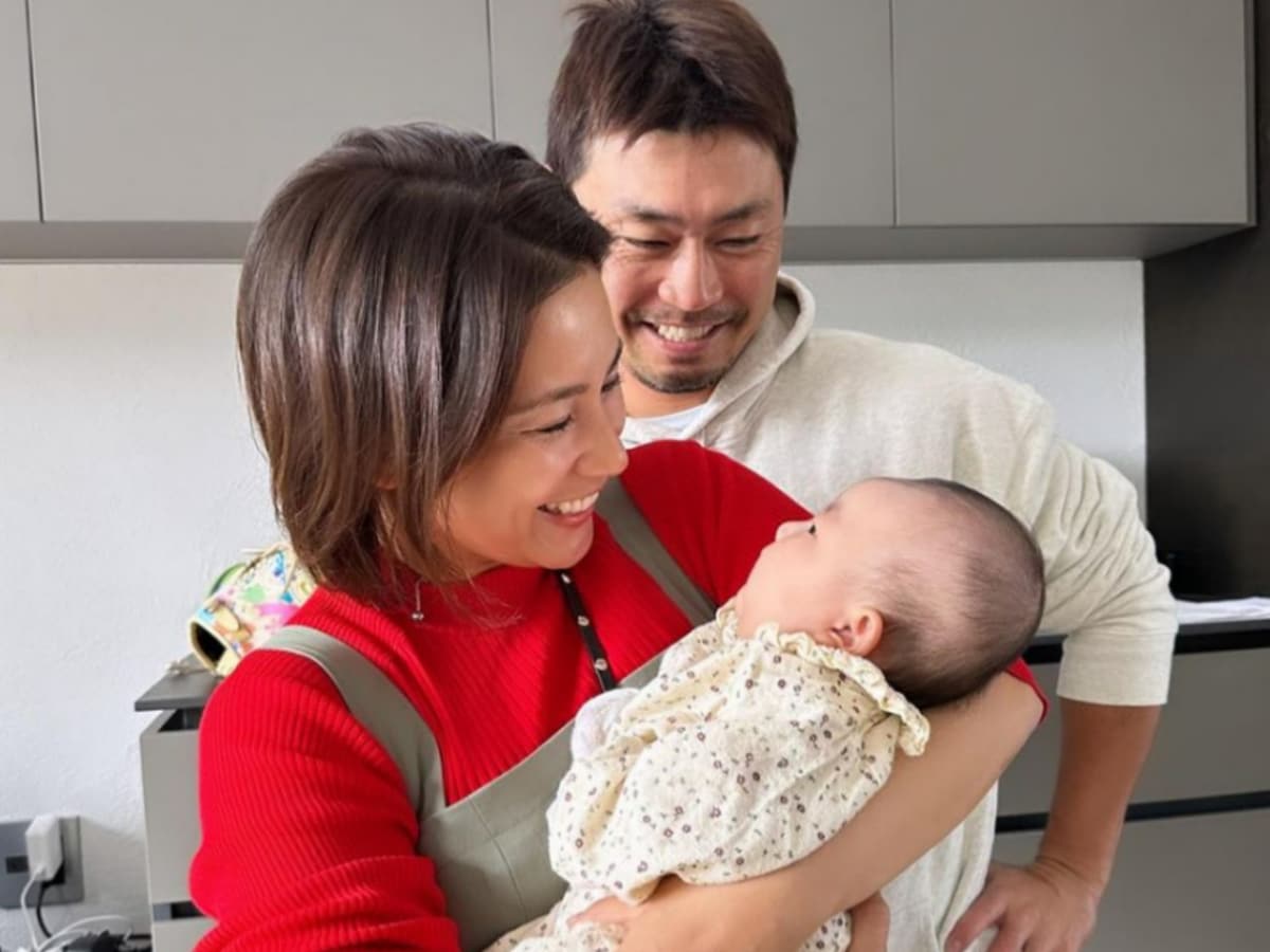 岩隈久志、ヤクルト・青木宣親夫婦と娘のスリーショット披露