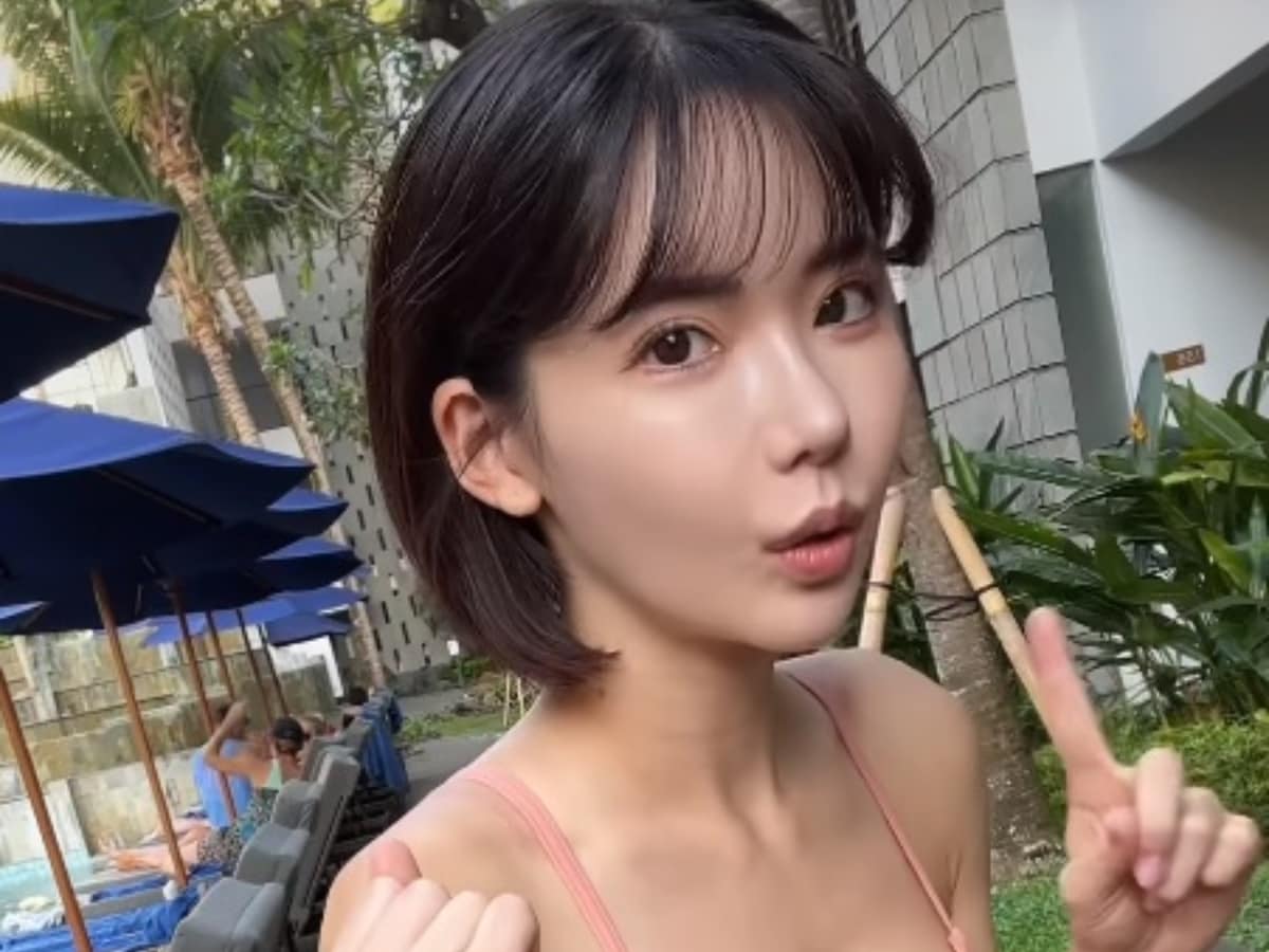「ボイン炸裂」深田えいみ、圧巻美ボディ弾ませる水着姿のダンス動画公開！ 「エッチボディ」「たまらん」(2/2) - All About ニュース