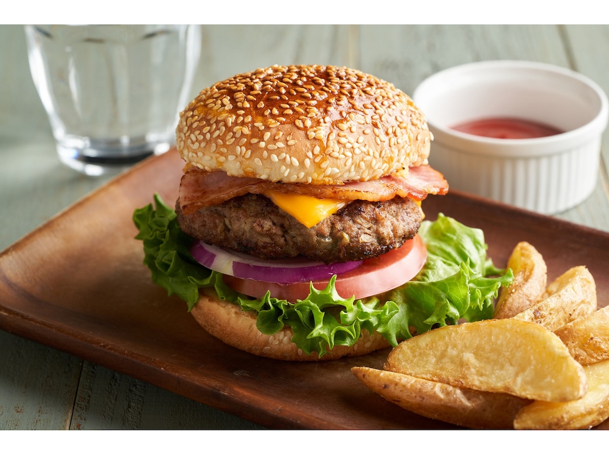 「よく利用するハンバーガーチェーン」ランキング! 2位「モスバーガー」、1位は? All About ニュース