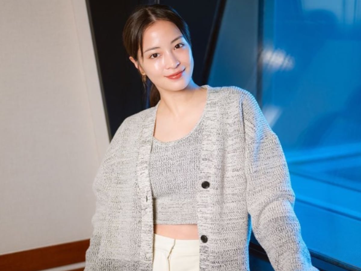 広瀬すず、おなかチラ見えコーデに反響！ 「ちょっとセクシーなお衣装」「大人の魅力がでてきましたね！」(2/2) All About ニュース