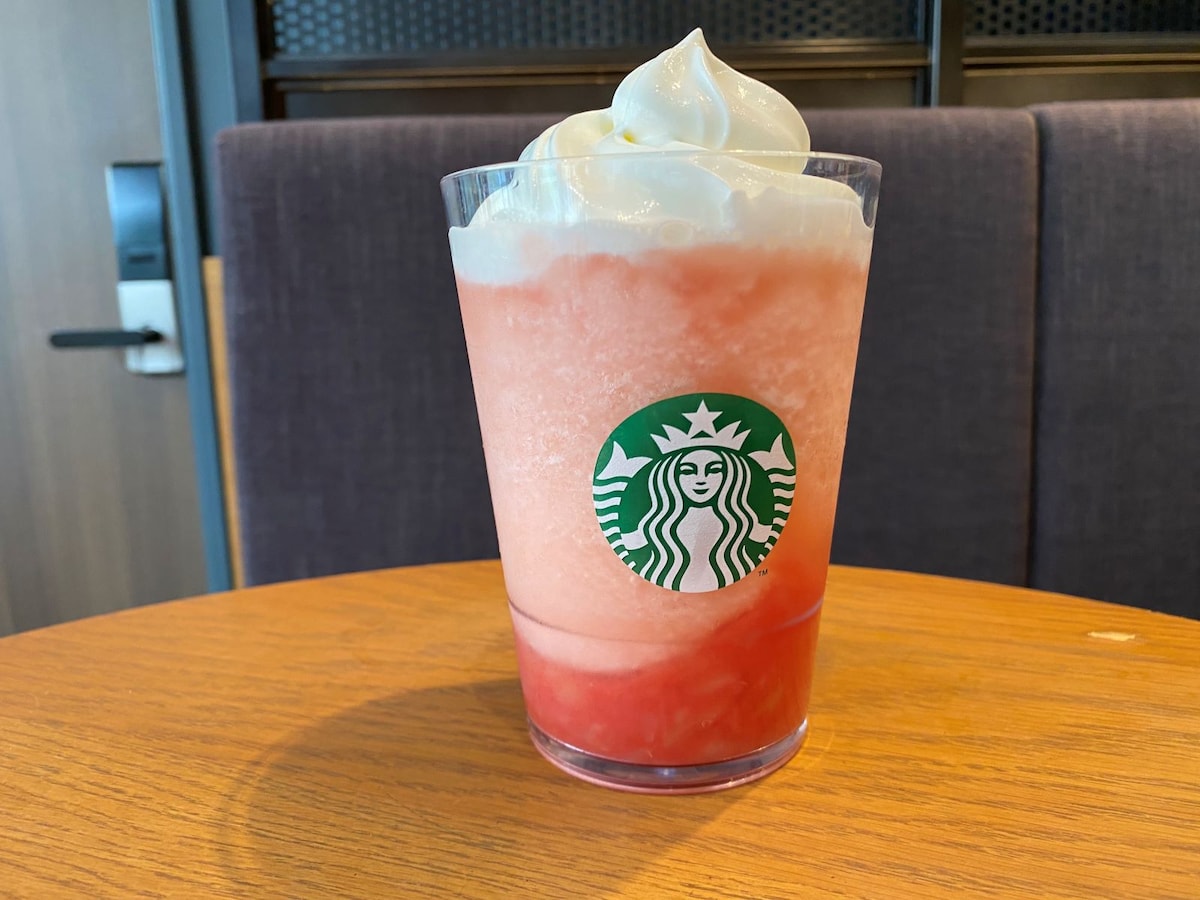 【スタバ新作】果肉たっぷり！ 「ラブ & ピーチ フラペチーノ」と白桃ケーキで桃づくしを楽しんでみた - All About ニュース
