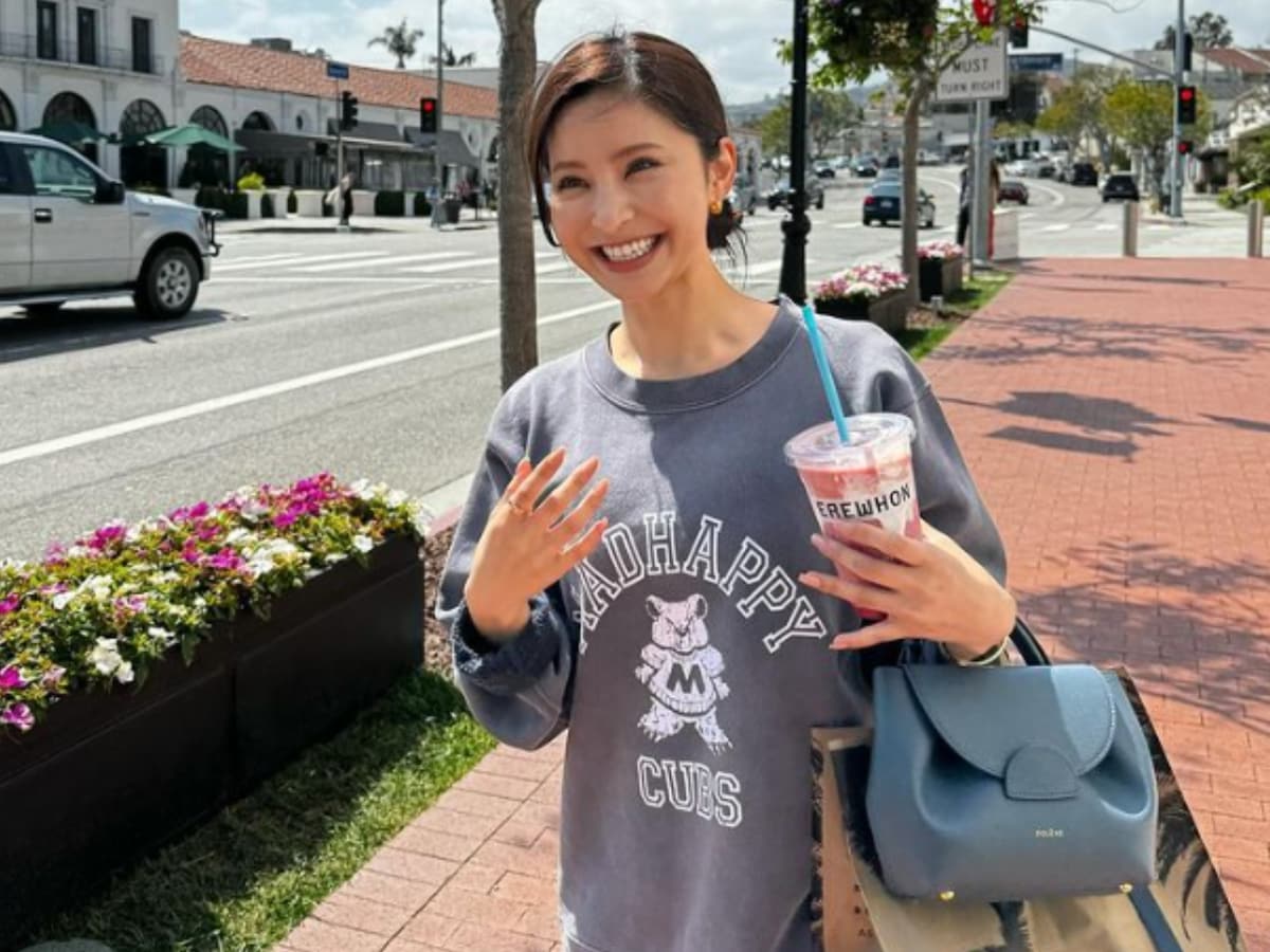 顔出し奥様 堂安律の美人妻、顔出しラフなプライベートショット公開！ 「可愛すぎるんですけど」「かわええ」 - All About ニュース