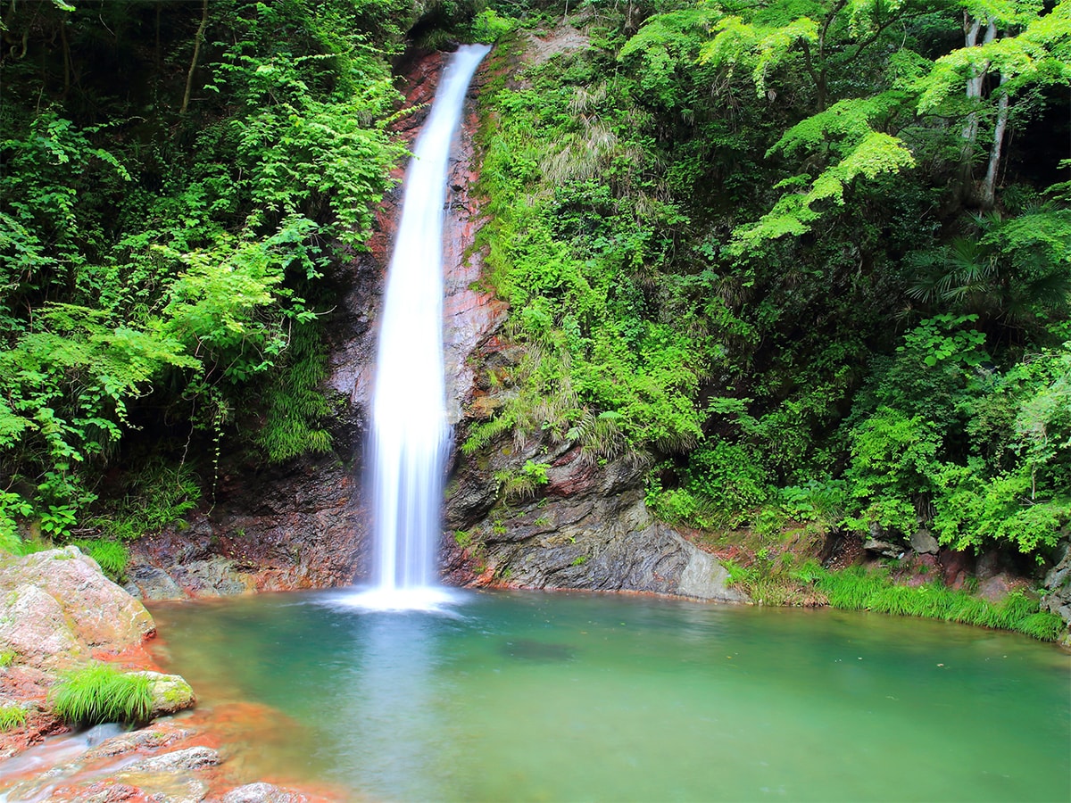 華厳の滝