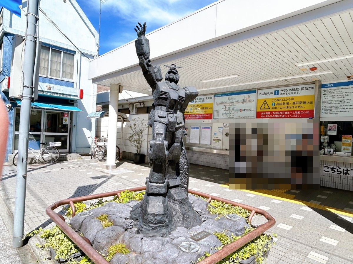 上井草駅,西武新宿線,東京都,駅周辺,ガンダム像,カリーナ,ちひろ美術館