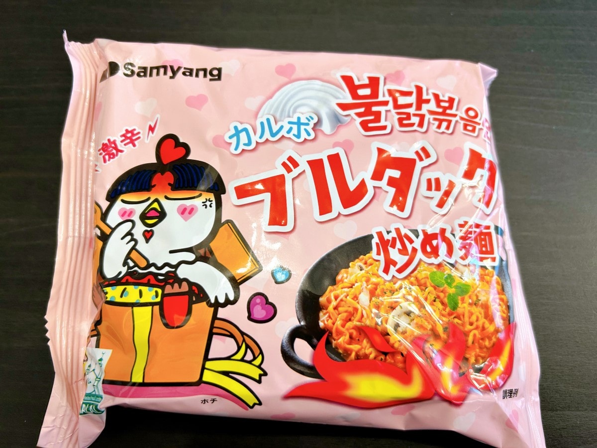 カルボブルダック炒め麺,韓国インスタントラーメン,カルディ