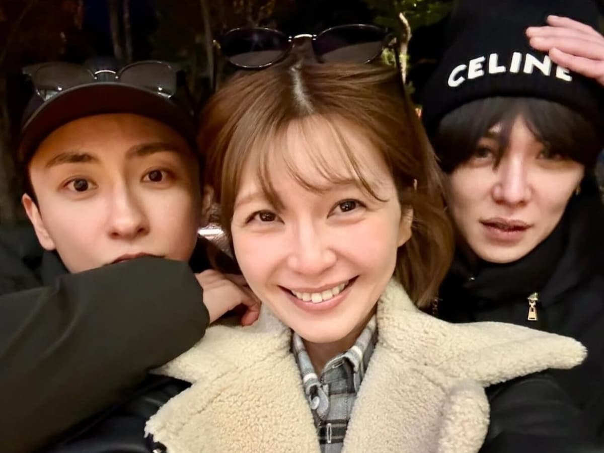 AAA復活期待していいですか？」宇野実彩子、與真司郎らとの写真に