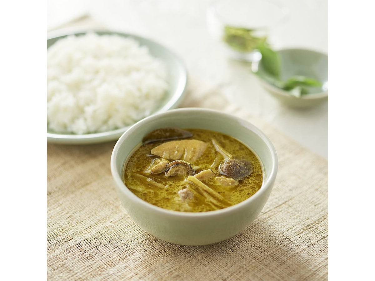 素材を生かしたカレー グリーン（画像出典：無印良品公式Webサイト）