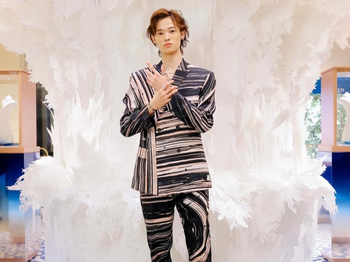 お顔小さい」窪塚洋介の長男・愛流、圧巻のスーツ姿に「王子様みたい