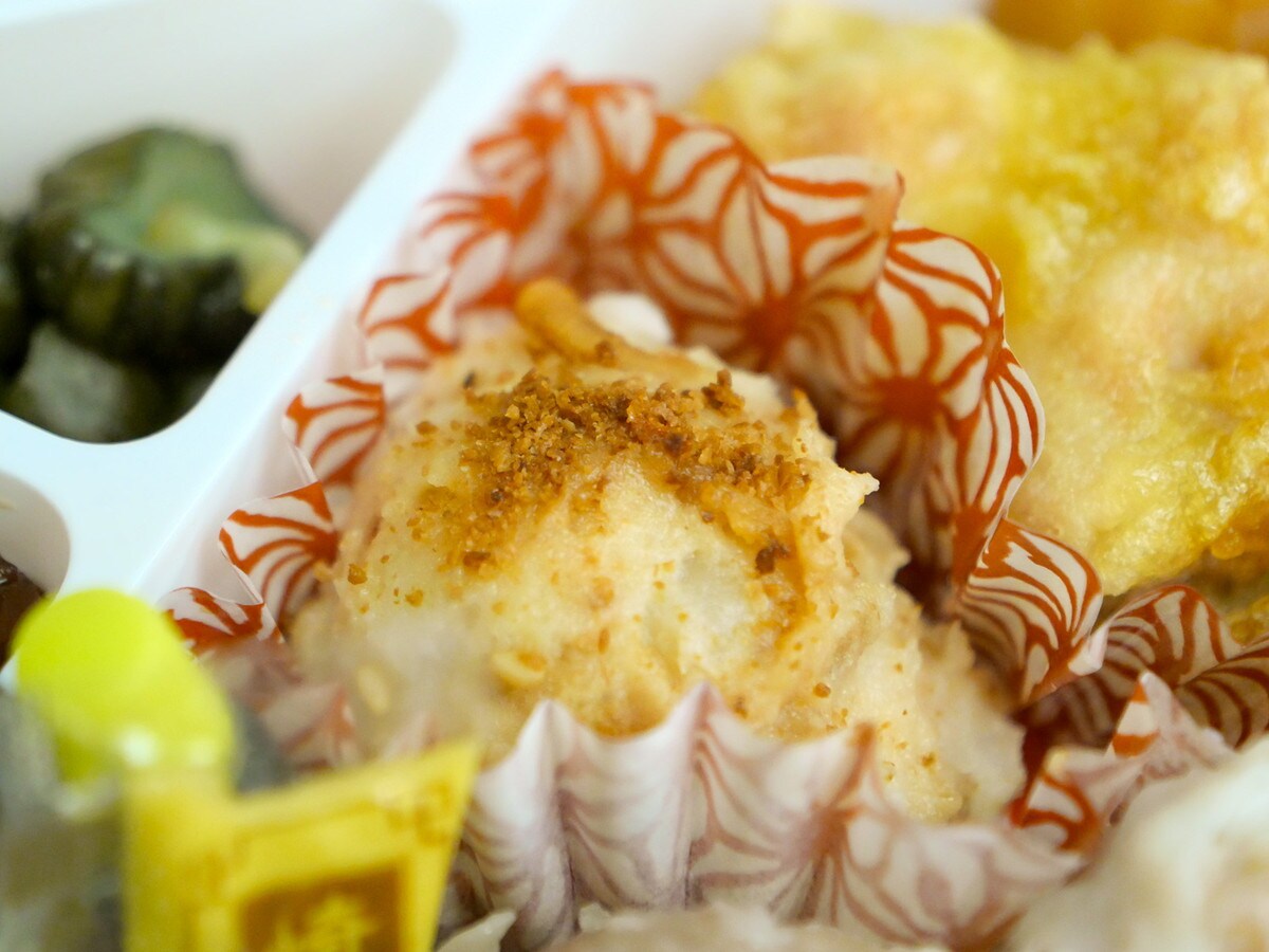 第1弾のおかずに入っていた「へしこぬかとちりめんじゃこのポテトサラダ」が復活!(筆者撮影)
