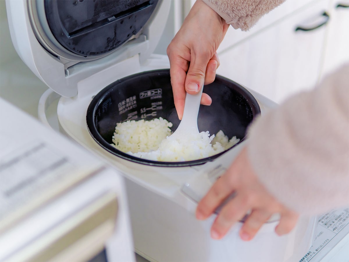 炊いたお米が焦げている……原因は何?