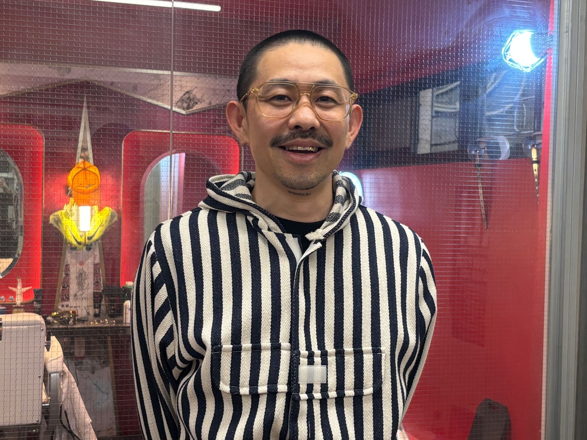 飯塚高校サッカー部のフィーリングコーチを務めるヌマタさん