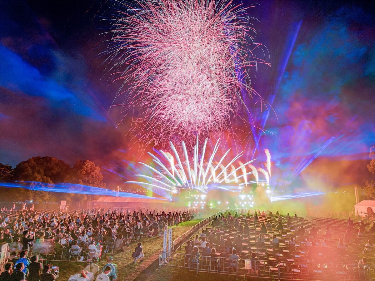 「コカ・コーラボトラーズジャパン株式会社プレゼンツ ビームスペクタクル in ハーバー」の様子