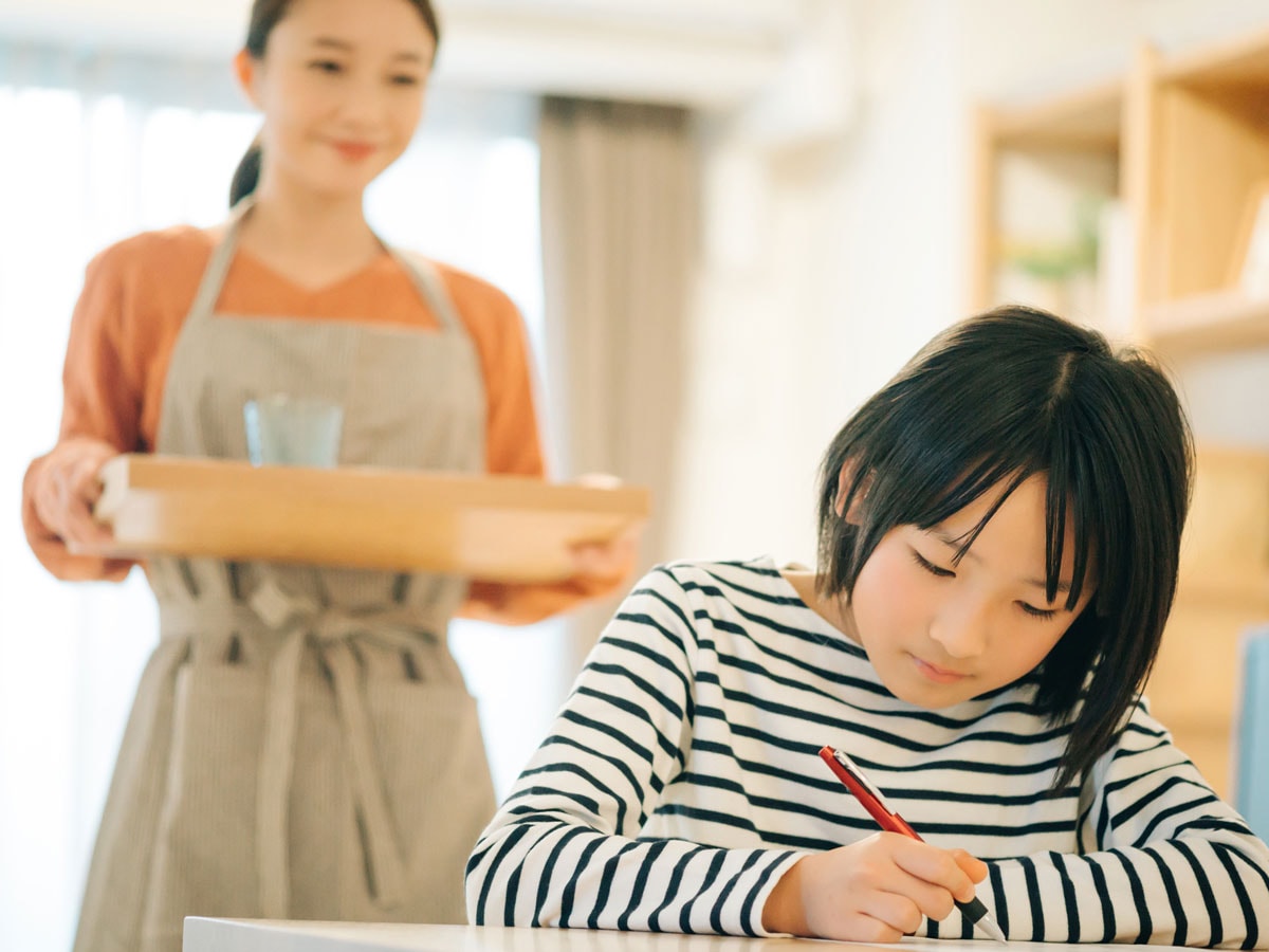 12歳の子どもに過酷な勉強をさせる親たちの心理と