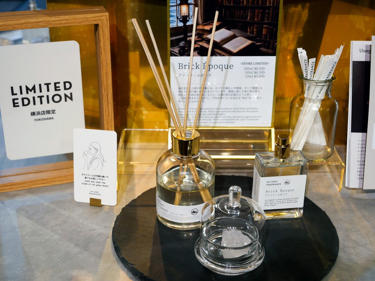 Brick Époque(100ml 8000円、50ml 6500円、10ml 3000円)……赤レンガ×優雅な時代をイメージして調香された商品