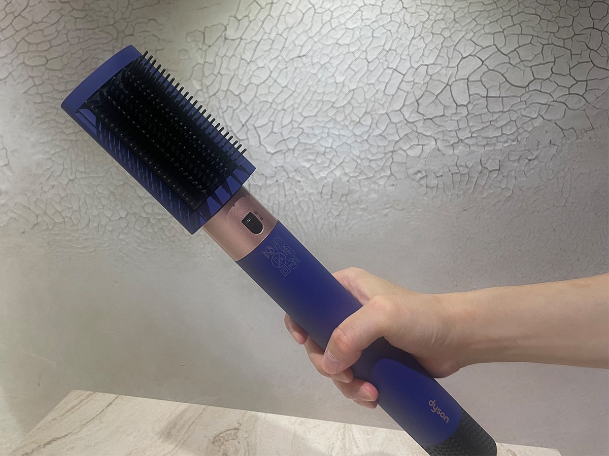 Amazon | 【限定ギフト コーム付き】Dyson(ダイソン) ドライヤー