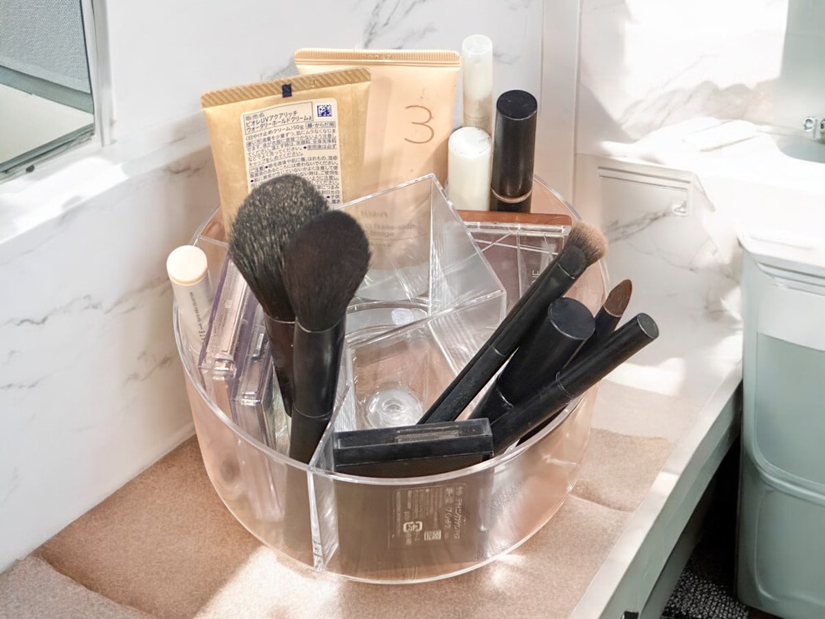 回転できる透明収納ケース使い方