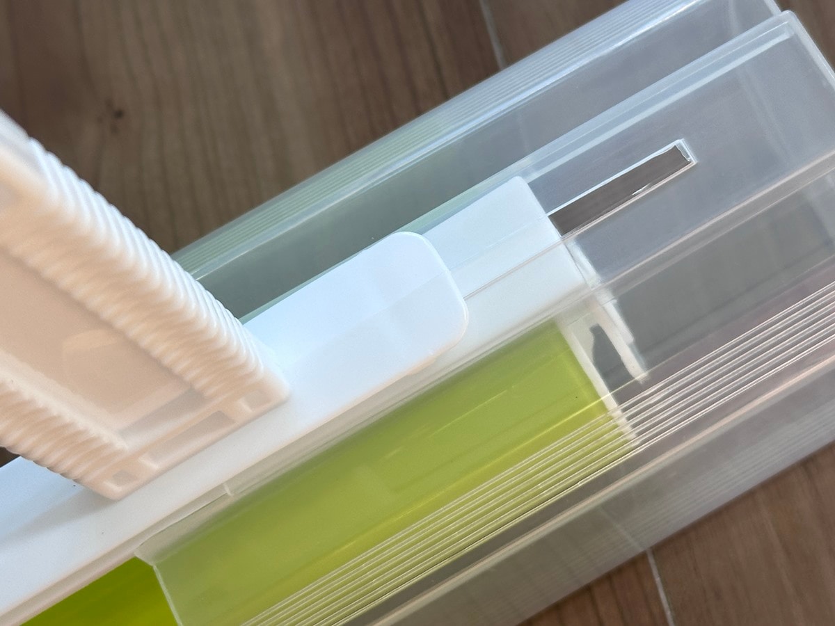 粘着ゲルクリーナー