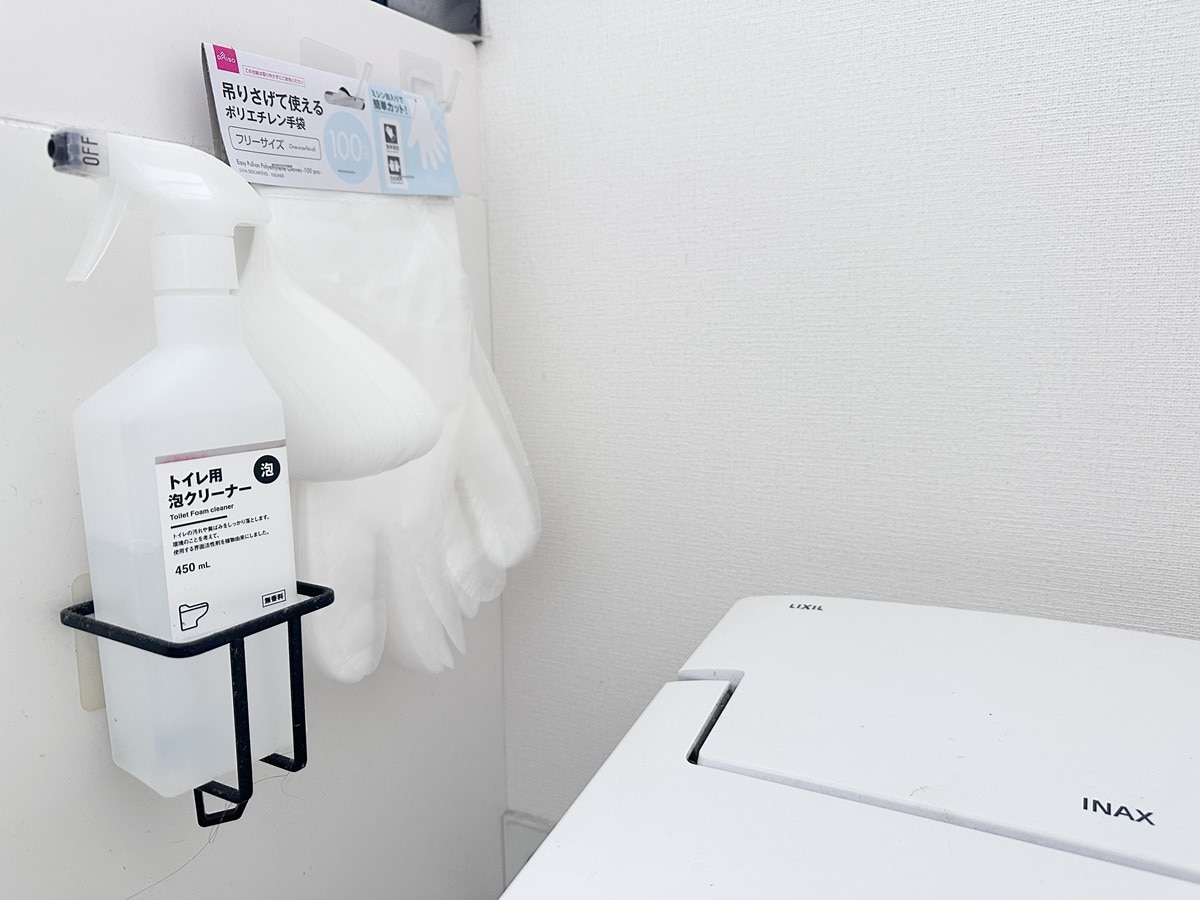 吊りさげて使えるポリエチレン手袋