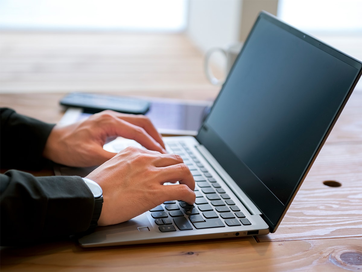 パソコンのWi-Fi、常に「オン」で問題なし？