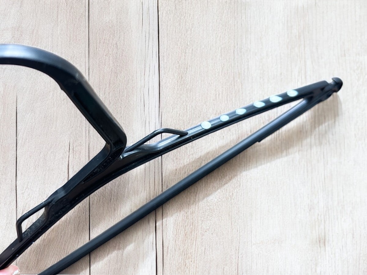 ハンガーにすべり止め液