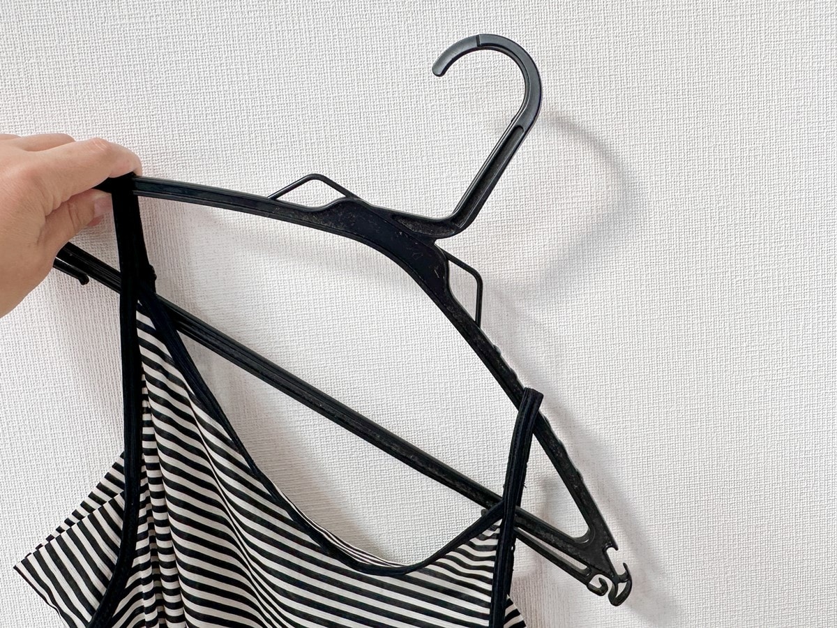 「すべり止め液」を塗ったハンガー