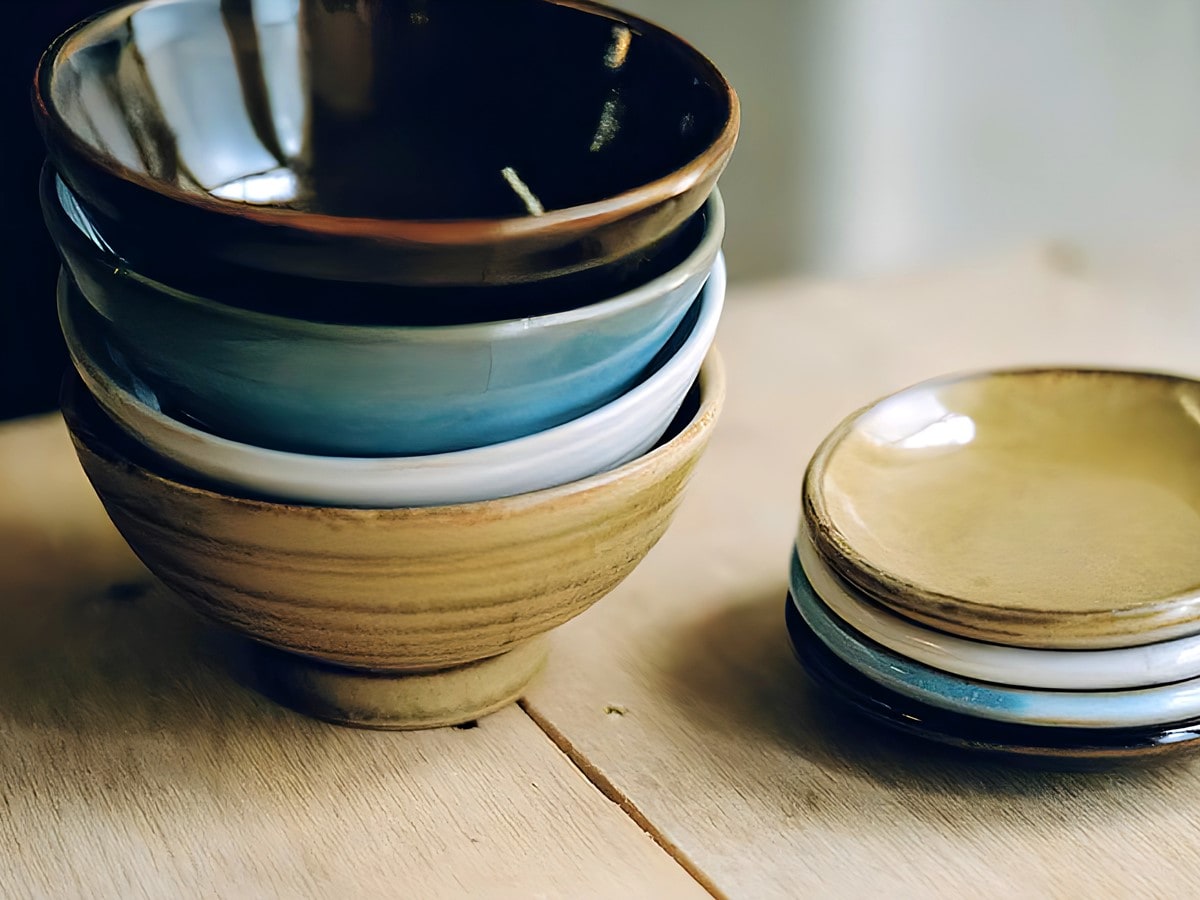 スタンダードプロダクツ茨城県笠間市の地域産業との取り組みで誕生した笠間焼のシリーズ