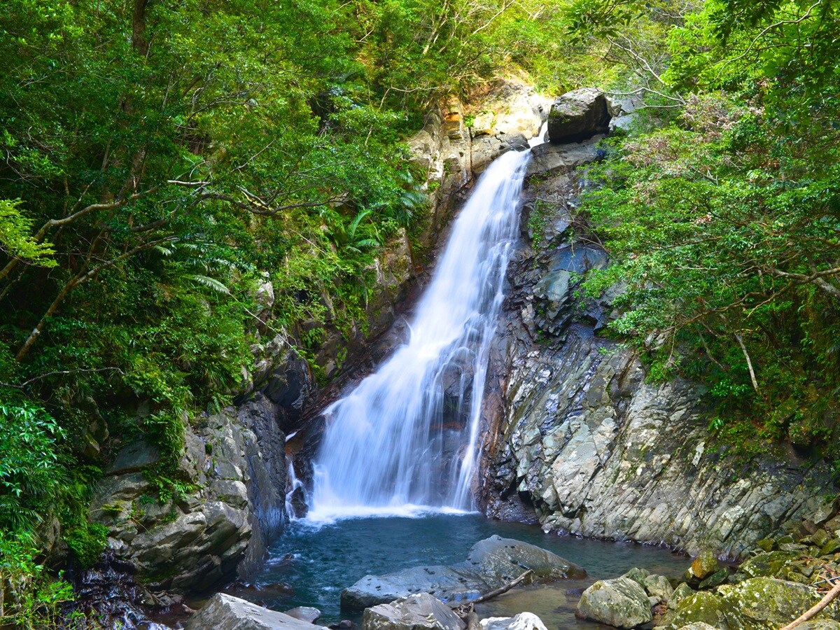 沖縄県で「秋に行きたい滝」ランキング