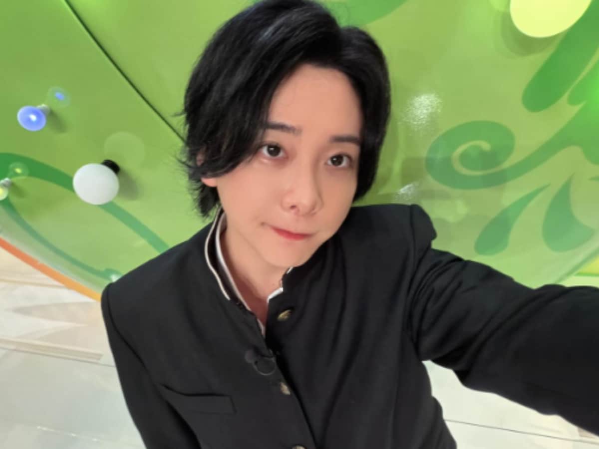 第二ボタンください」ミセス・大森元貴、学ラン姿を披露！ 「3枚目の