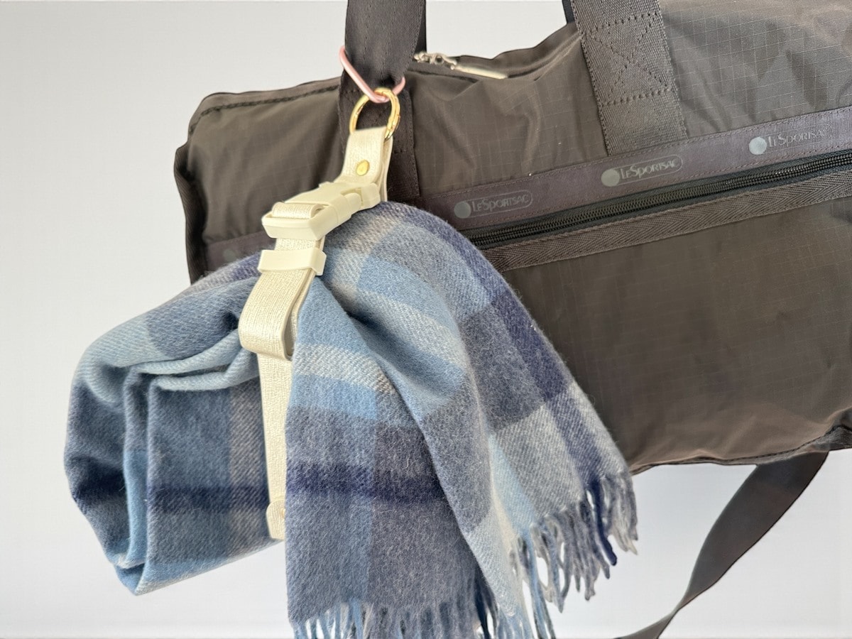 マフラーとジャケットホルダー